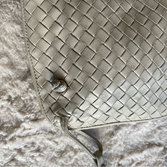 Bottega Veneta Intraciato Nodini Bag - Picture 11 of 16